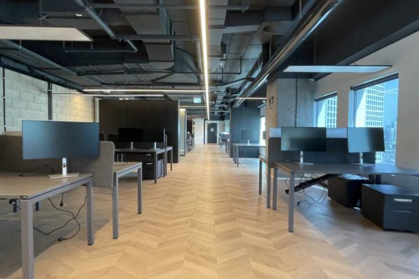 700 מ״ר על רכבת השלום