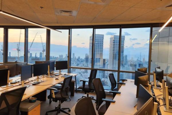 470 מ״ר plug&play במחלף השלום